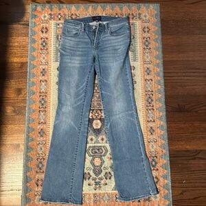 Lucky Brand Jeans Sweet Mid Rise Mid Rise Boot 
Size 4/27 R